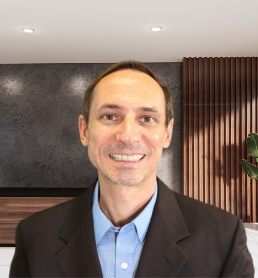 Professional portrait of Robert Lederhilger